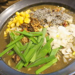 麺酒房 龍安 - ＜参考＞黒ごま担々麺