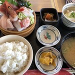 目利きの銀次 - 刺身定食