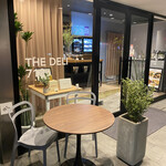 THE DELI 712 - 