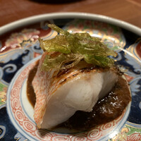 緒乃 - 甘鯛の炭火焼き、蕗の薹味噌。