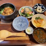 カエデナ - 豚トロ角煮の土鍋ご飯