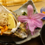 美酒佳肴 ゆらく - 隠岐の岩牡蠣