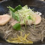 やまなし - 冷やし鶏蕎麦です。（2022年４月）