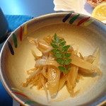 すずめのお宿 - ウドのきんぴら