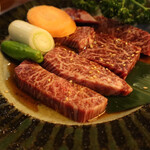 炭火焼肉 くろべこ - 