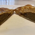 クロワッサンたい焼きの家 おひさま - ビーフカレーの断面