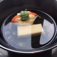 京都 吉兆 名古屋店 - 湯葉の真丈と胡麻豆腐のお椀