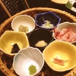 遊食処彩花 - 湯豆腐の薬味がこんなに✩