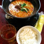 杏亭 - 汁有り坦々麺750円