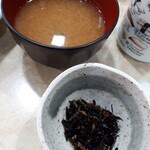 Sanzen - ひじきの煮物と味噌汁