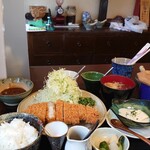 Tonkatsu Rian - ロースかつ定食(130㌘)1200円