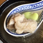 中華料理 信悦 - 豚すね肉と空豆のスープ