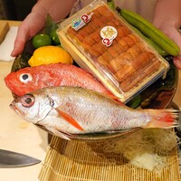魚の中俣 銀座 - ”のどぐろ” と ”キンキ” と ”雲丹の大箱”