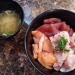 よって家 - まかない丼