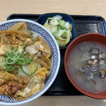 吉野家 - 親子丼(並)＋お新香・味噌汁セット(しじみ汁変更)