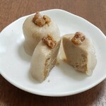 共楽堂 - 中は栗餡