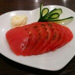 辣香坊 - ハート型の器 冷西紅柿