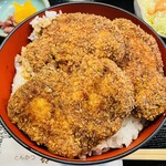喜多呂 - カツ丼(程よい脂身がジューシーなモモ肉) 