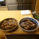 千代娘 - カウンターに並ぶおばんざいの一部