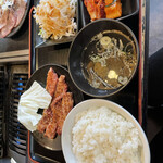 Yakiniku Rakuen - 