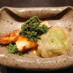 伯雲 - 藁で燻したホワイトアスパラガスの炭火焼と蕗の薹の天ぷら