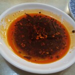 大阪王将 - 特製辣油と酢と醤油で