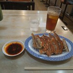 大阪王将 - 餃子 烏龍茶