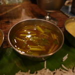 Kalpasi - トマトと芹のラッサム