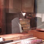 即今藤本 - カツオを焼いています