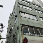 スパイスパレット - このビルの2階。