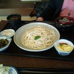 田むら - 肉汁うどんセットマグロ丼