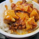 中華料理 紅光 - 麻婆豆腐はご飯にかけていただきます