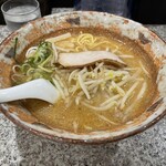 ラーメン 八龍 - みそラーメン