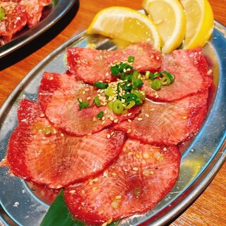 朝まで焼肉 天神_1