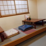 洋食いしだ - 小上がり