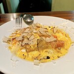 canade - ホワイトアスパラに、卵とサマートリュフ。アスパラの食感がやや犠牲にされてた気もしなくも。