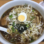 らーめんどんぐり - 薬味ネギ、全量投入。