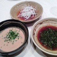 瀬里奈 本店 - ３種類のタレ。