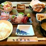 海族鮮 山忠 - おまかせ定食1400円