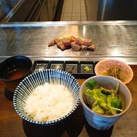 くずし鉄板 あばぐら 神田店 - 