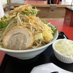 ラーメン もっけだの - 『海老塩ラーメンニンニクマシマシヤサイマシマシ』+ネギ