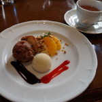 リストランテ　ディ・カナレット - イタリアンドーナツとバニラアイスクリーム