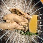 たいのたい - 牡蠣をモンゴル岩塩で！最高！