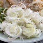 ラーメン もっけだの - 『海老塩ラーメンニンニクマシマシヤサイマシマシ』+アプリスクラッチC賞のネギ