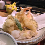 魚市 - 天ぷらが一杯