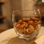 ミニPizzaと西洋料理 unnoe - プレッツエル＆キャラメルポップコーン　250円