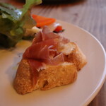 ミニPizzaと西洋料理 unnoe - 前菜：バゲット(2022年4月)