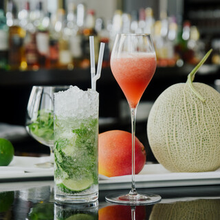 Seasonal cocktails, fruit martinis, fruit mojitos♪