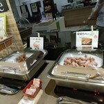 ANAホリデイ・イン - ソーセージ、ベーコン