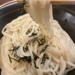 にし家 - 　冷細麺